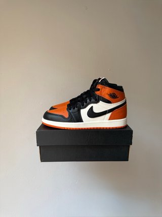 Nike Air Jordan 1 High Retro Shattered Backboard