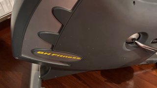 Bicicleta Estática BH Fitness Rhino Digital