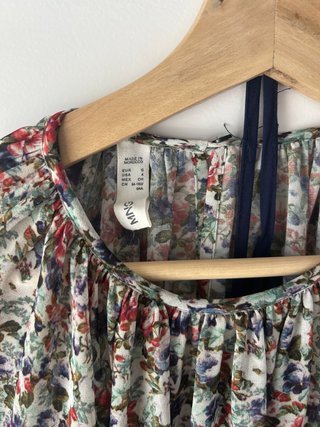 Vestido floral Mango talla S