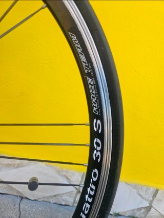 Bici da corsa Angelini carbonio