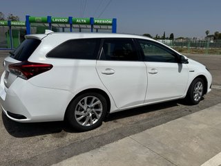 Toyota Auris Hybrid+GLP ECO 2015