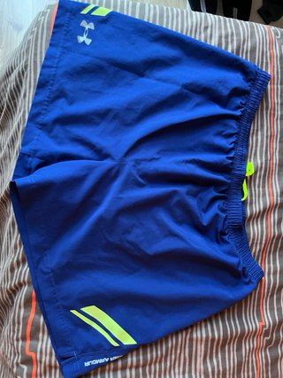 Pantaloneta Under Armour Azul y Verde