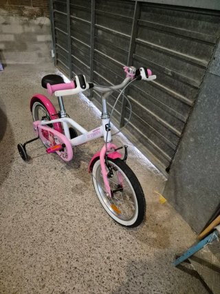 Bicicleta infantil niña Btwin rosa nueva