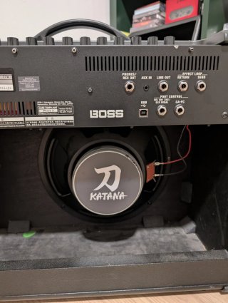 Boss Katana MK I 100 Amplificador Guitarra