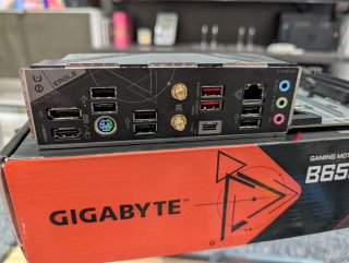 Placa Base Gigabyte B650 EAGLE AX WIFI AM5