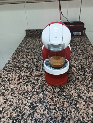 Cafetera Dolce Gusto Automática Roja