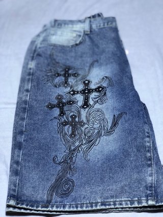 Pantalón corto vaquero con adornos