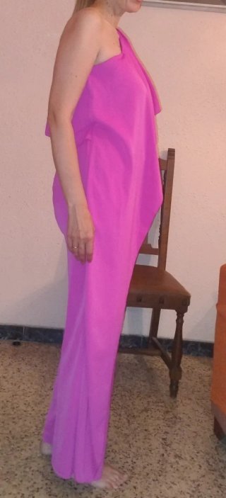 Mono de fiesta color buganvilla, talla única