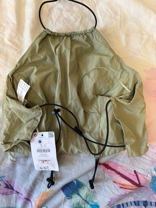Top Bershka verde S