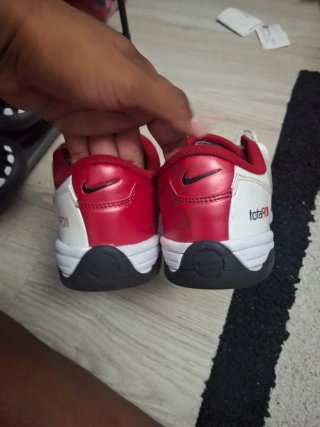 Botas de fútbol Nike Total 90 (usadas) us9 Eur42,5