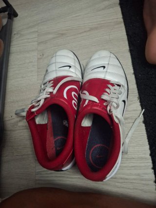 Botas de fútbol Nike Total 90 (usadas) us9 Eur42,5