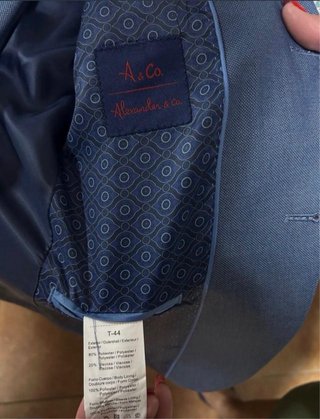 Traje azul elegante