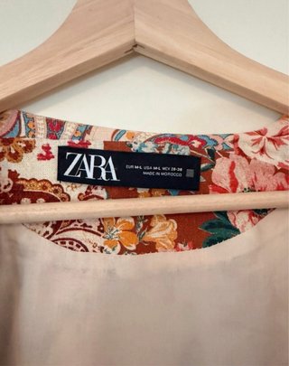 Kimono Zara Estampado Flores Talla M-L