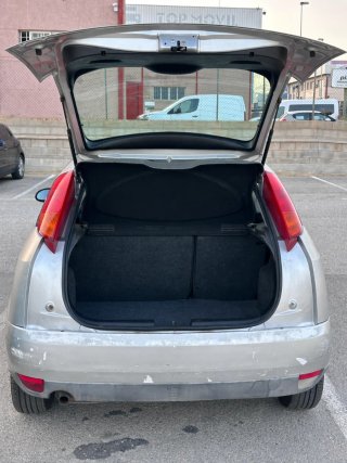 Ford Focus 2000