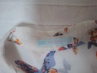 Camisa mariposas Bershka Talla S