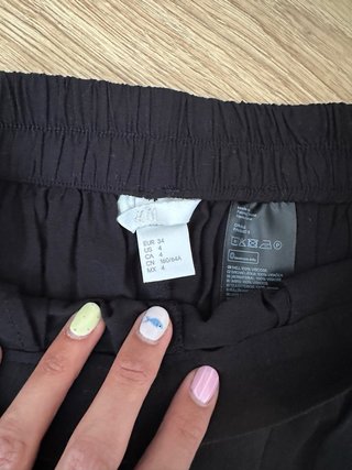 Shorts H&M negros, muy frescos