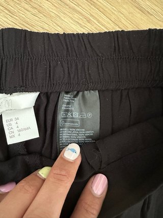 Shorts H&M negros, muy frescos