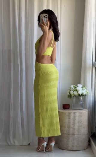 Vestido punto cut out