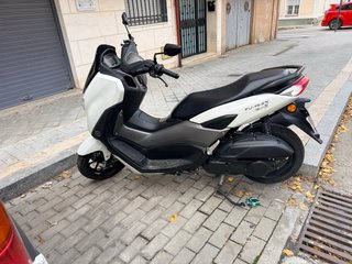 Yamaha NMAX 125 Blanca