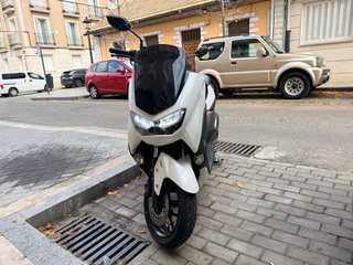 Yamaha NMAX 125 Blanca