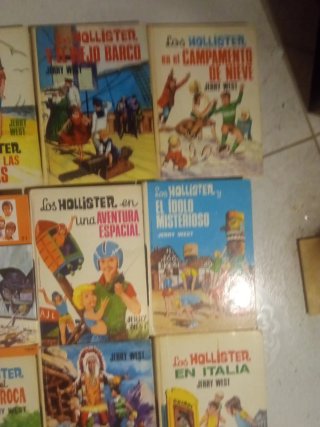 LOTE 20 NOVELAS, COMIC LOS HOLLISTER