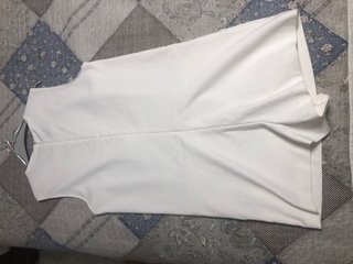 Mono corto mujer blanco
