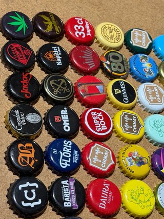 Lotto 100 tappi da birra da collezione #B2