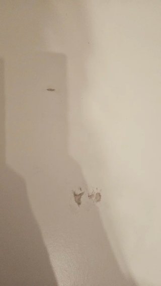 Escritorio blanco con cajones