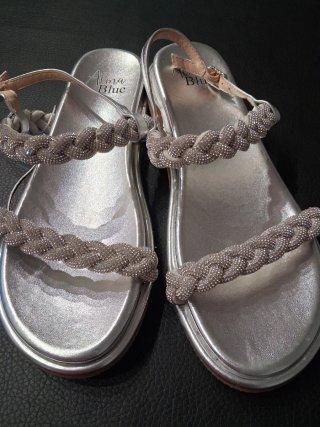Sandalias Alma Blue plateadas con pedrería