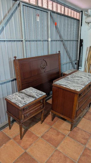 Conjunto dormitorio madera y mármol