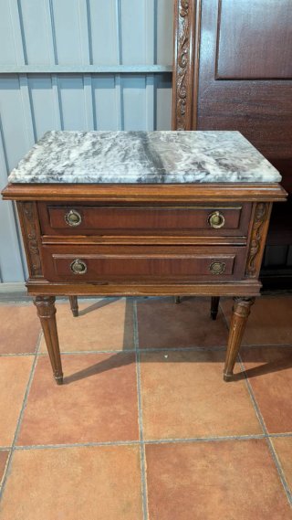 Conjunto dormitorio madera y mármol