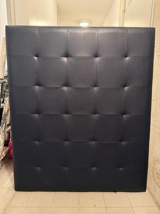 Dos cabeceros capitoné azul