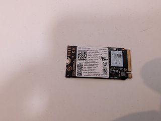 SSD NVMe 4.0 512GB Solidigm
