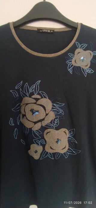Jersey Unce azul con bordado floral Talla XL