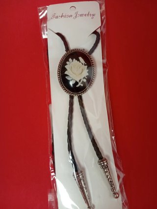 Corbata Bolo-Tie Rosa Blanca