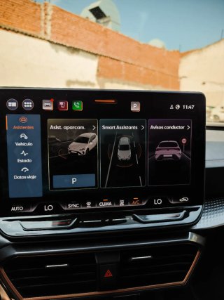 CUPRA Leon 2025