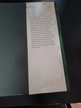 Libro de la fauna y flora de Escocia.