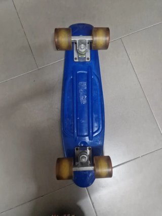 Monopatín tipo Penny azul