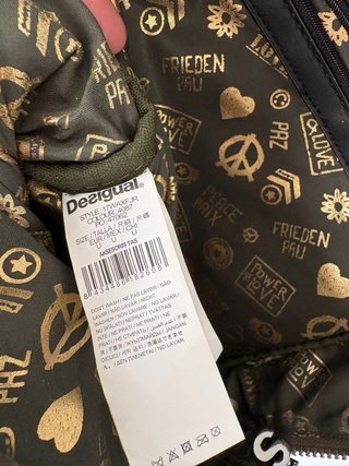 Mochila Desigual acolchada camuflaje