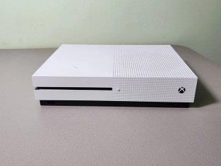 Xbox One S Blanca