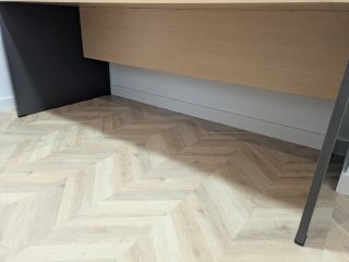 Mesa Escritorio/ Oficina grande y robusta