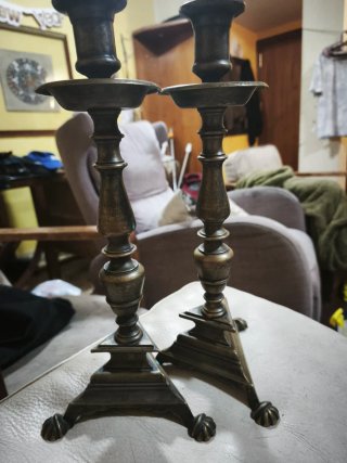 Mortero antiguo de bronce