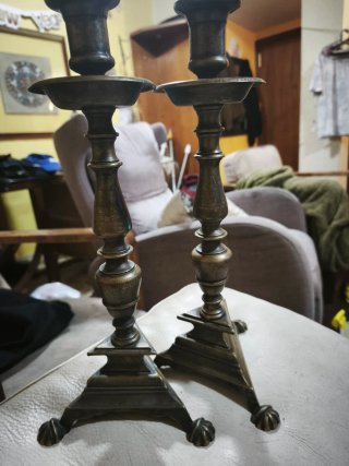 Mortero antiguo de bronce