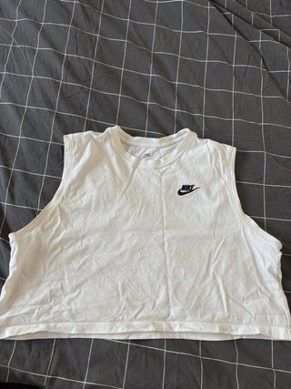 Camiseta Nike sin mangas blanca