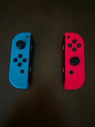 Nintendo Switch OLED Azul y Rojo