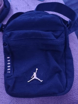 Riñonera Jordan Negra Original