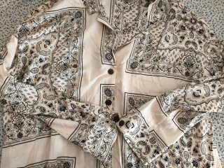 Camisa blanca estampado paisley Talla M