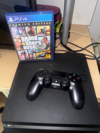 PS4 Slim 1TB GTA V y FIFA 20 + Cables