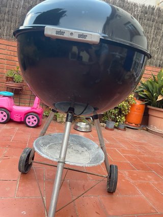 Barbacoa Weber Negra y Plateada