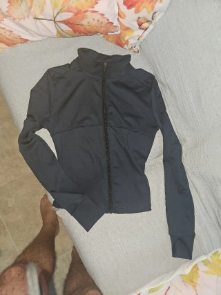 Chaqueta deportiva negra estilo "Track Jacket"